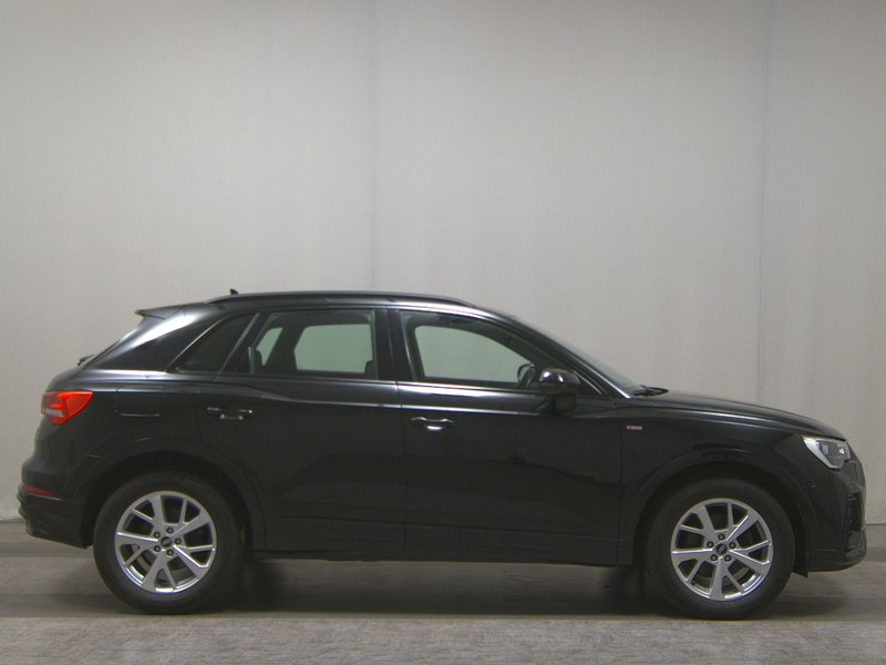 Audi Q3 35 TDI quattro S line automatik • el. vrata prtljažnika • LED