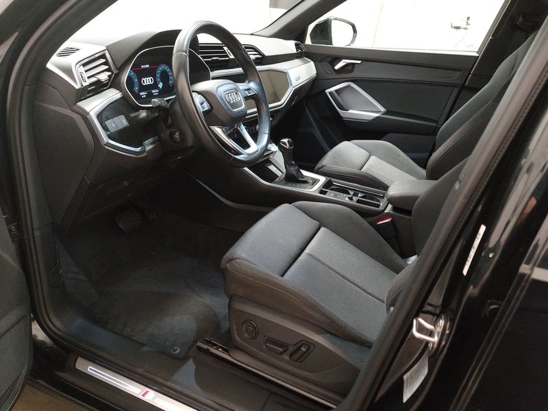 Audi Q3 35 TDI quattro S line automatik • el. vrata prtljažnika • LED — 6