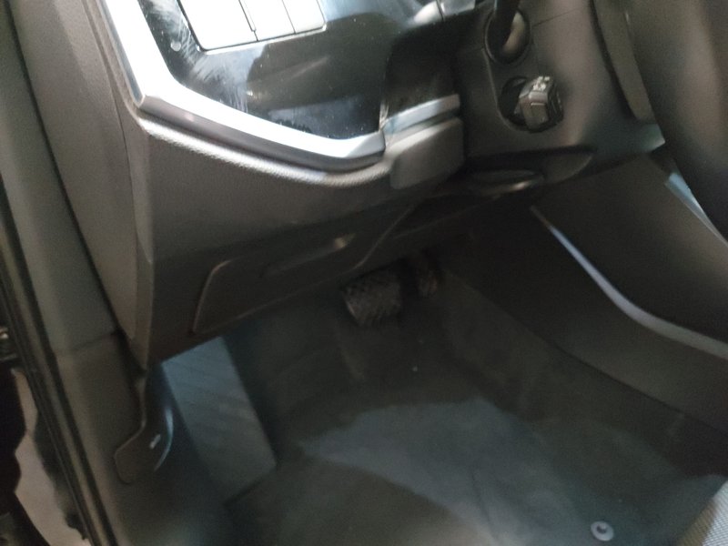 Audi Q3 35 TDI quattro S line automatik • el. vrata prtljažnika • LED — 7