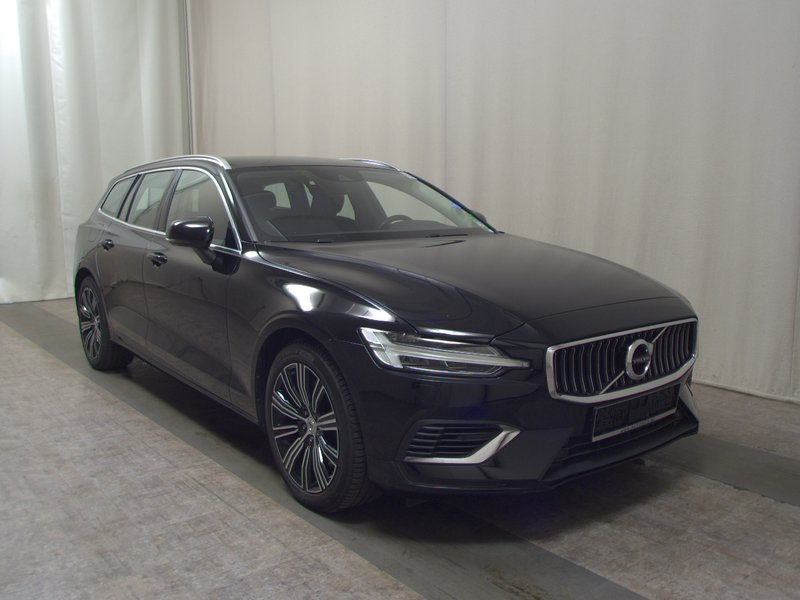 Volvo V60 T6 AWD Inscription automatik • ACC • Full LED — 3