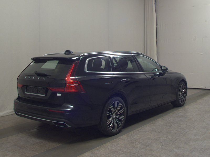 Volvo V60 T6 AWD Inscription automatik • ACC • Full LED — 4