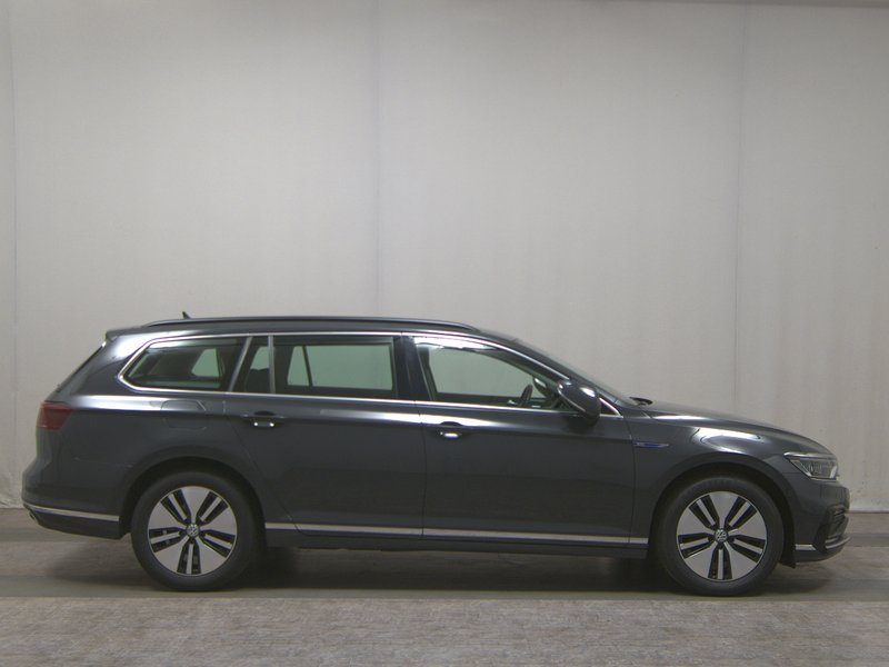 Volkswagen Passat Variant GTE 1.4 TSI • ACC • masaža