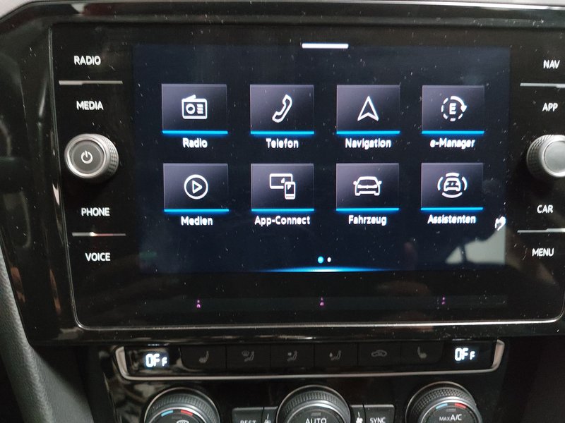 Volkswagen Passat Variant GTE 1.4 TSI • ACC • masaža — 21