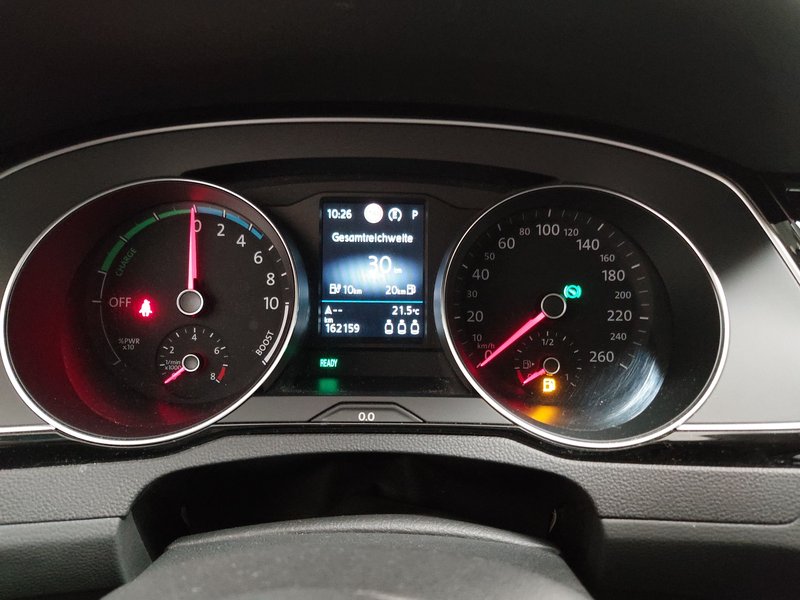 Volkswagen Passat Variant GTE 1.4 TSI • ACC • masaža — 22