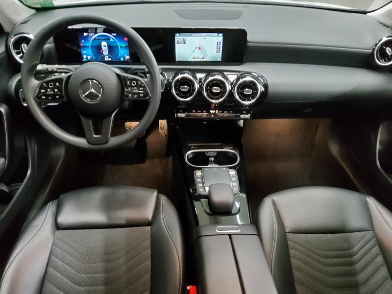 Mercedes-Benz A 180 d automatik • LED • digitalni instrumenti — 5