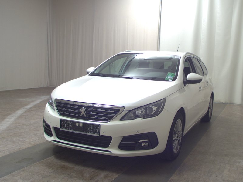 Peugeot 308 1.5 BlueHDI automatik Allure • digitalni instrumenti — 2