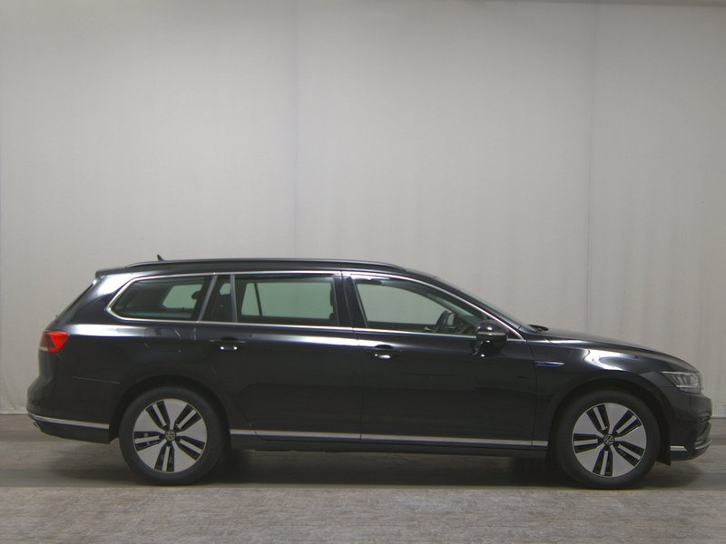 Volkswagen Passat Variant GTE 1.4 TSI • sjedala s memorijom • ACC