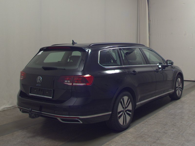Volkswagen Passat Variant GTE 1.4 TSI • sjedala s memorijom • ACC — 4