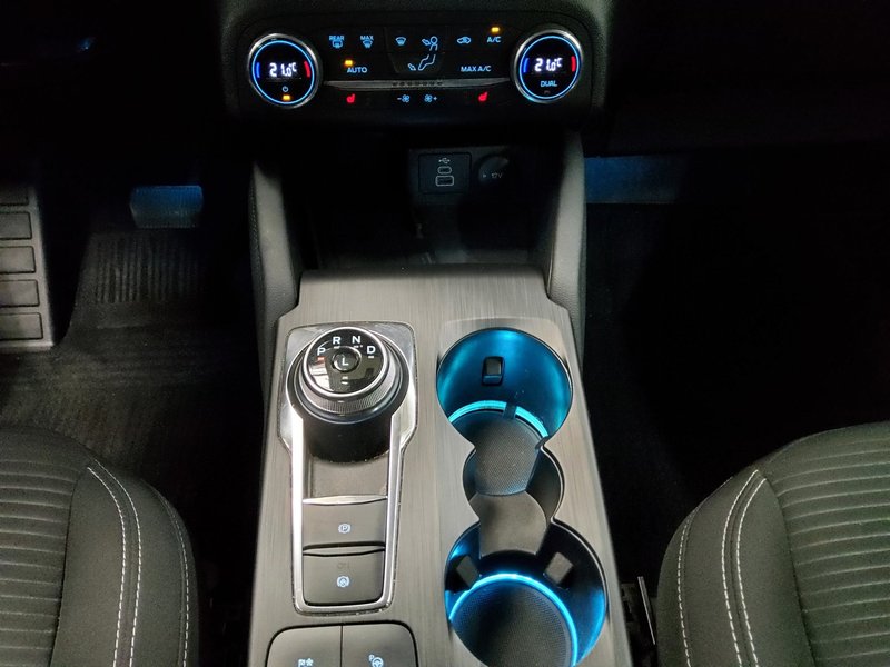 Ford Kuga 2.0 EcoBlue Titanium automatik • ACC • LED — 6