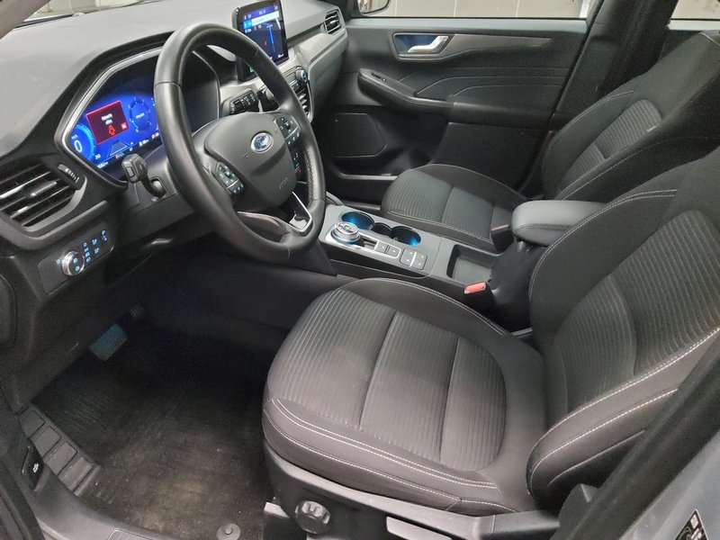 Ford Kuga 2.0 EcoBlue Titanium automatik • ACC • LED — 9