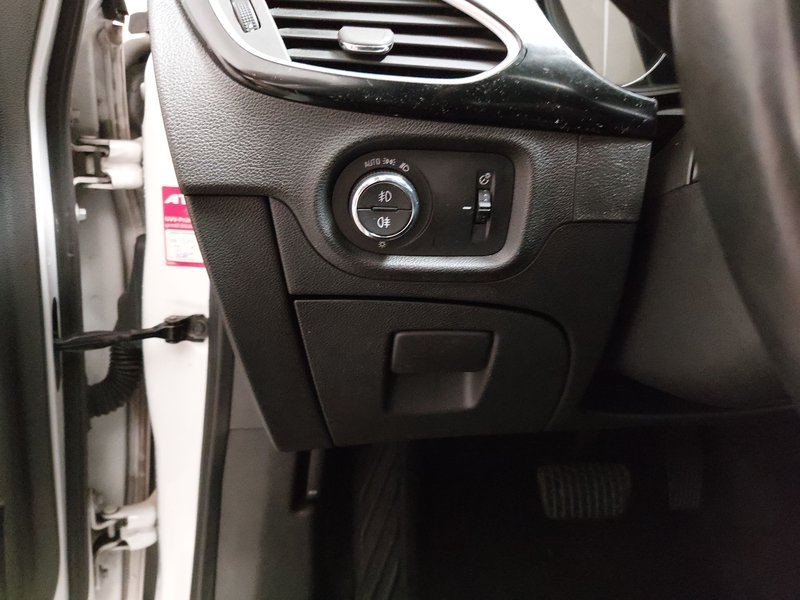 Opel Astra ST 1.5 D Elegance automatik • LED • navigacija — 7