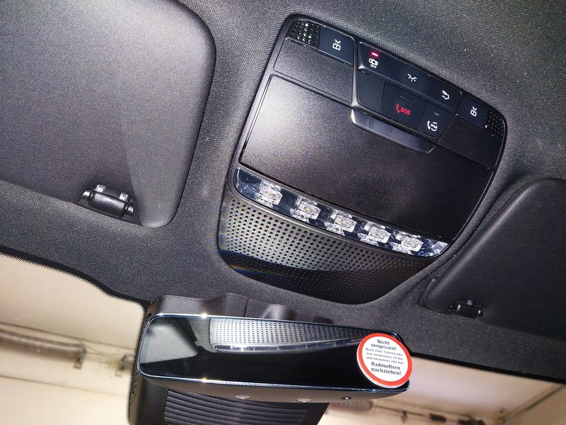 Mercedes-Benz GLC 300 de 4MATIC automatik AMG Line • ACC • digitalni instrumenti — 13