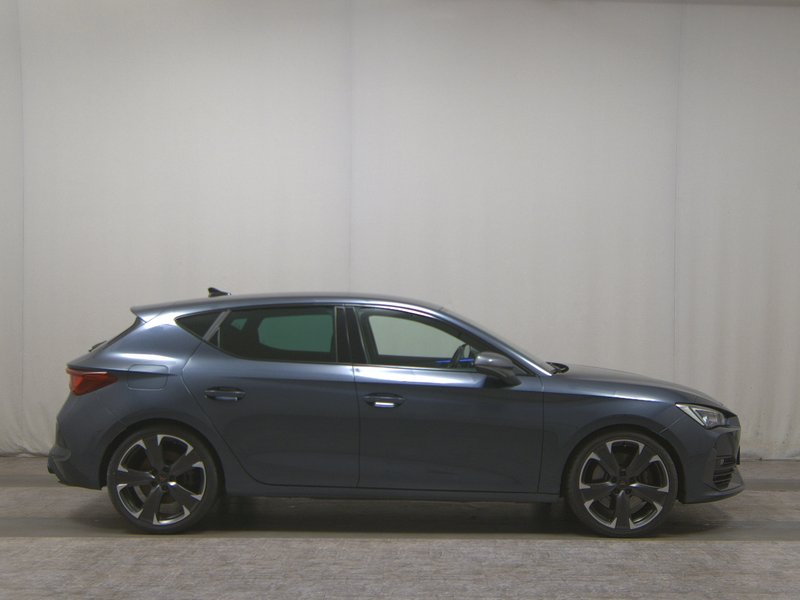 CUPRA Leon 2.0 TSI VZ automatik • adaptivni ovjes • LED