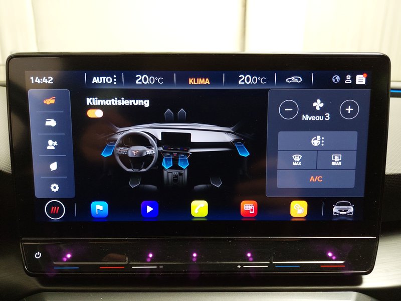 CUPRA Leon 2.0 TSI VZ automatik • adaptivni ovjes • LED — 17