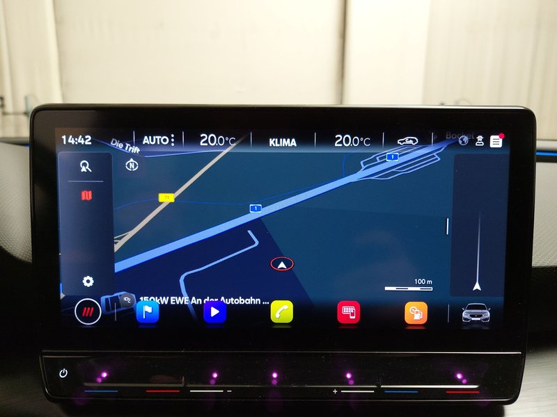 CUPRA Leon 2.0 TSI VZ automatik • adaptivni ovjes • LED — 18