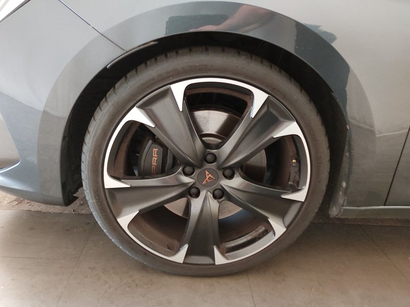 CUPRA Leon 2.0 TSI VZ automatik • adaptivni ovjes • LED — 8
