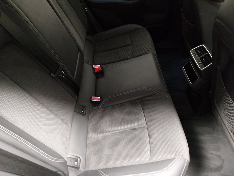 Audi e-tron 55 quattro S line • panorama • 360° kamera — 12