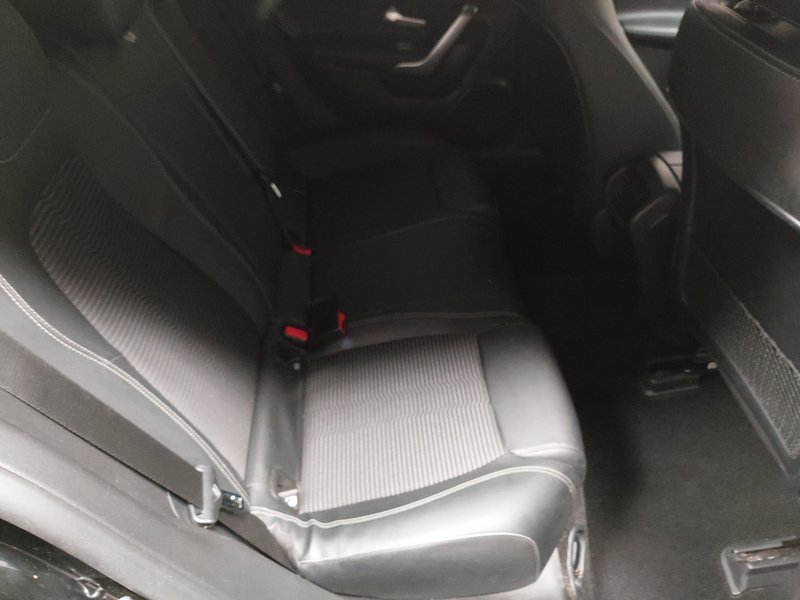 Mercedes-Benz CLA 200 d Shooting Brake automatik Progressive • ACC — 12