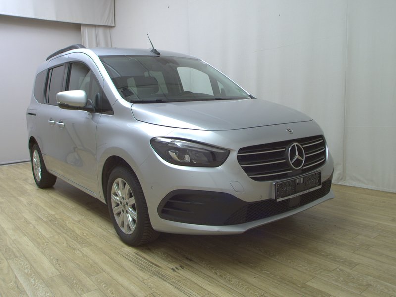 Mercedes-Benz T 180 d Progressive • bežično punjenje • Full LED — 3