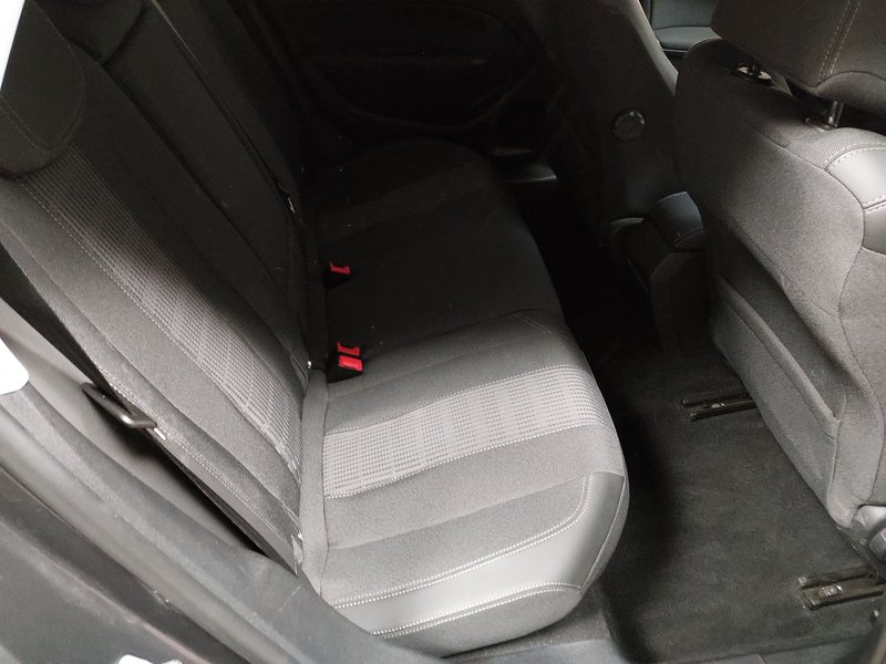 Peugeot 308 SW 1.5 BlueHDI automatik Allure • ACC • LED — 12