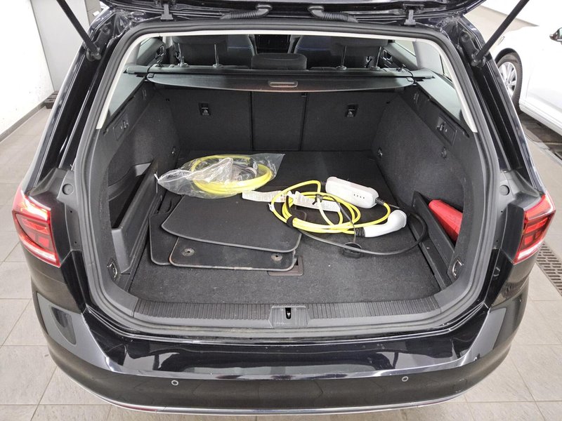 Volkswagen Passat Variant GTE 1.4 TSI automatik • ACC • LED — 13
