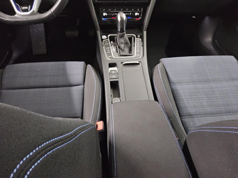 Volkswagen Passat Variant GTE 1.4 TSI automatik • ACC • LED — 6