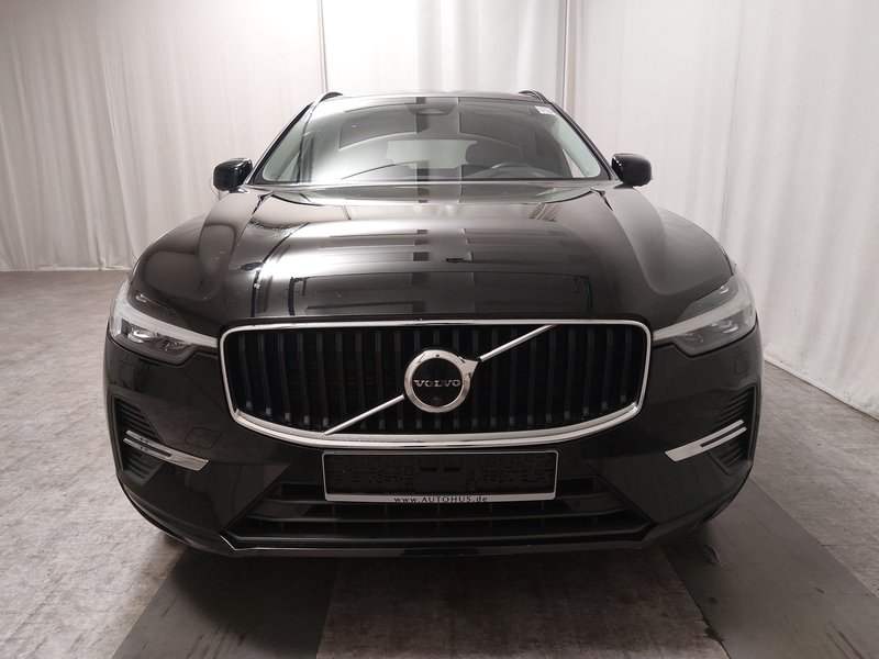 Volvo XC60 B4 D Momentum Pro automatik • panorama • LED — 9