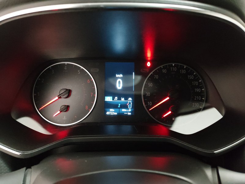 Renault Clio TCe • Full LED — 18