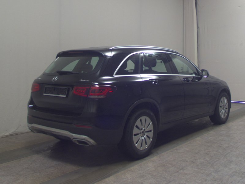 Mercedes-Benz GLC 220 d 4MATIC automatik • LED — 4
