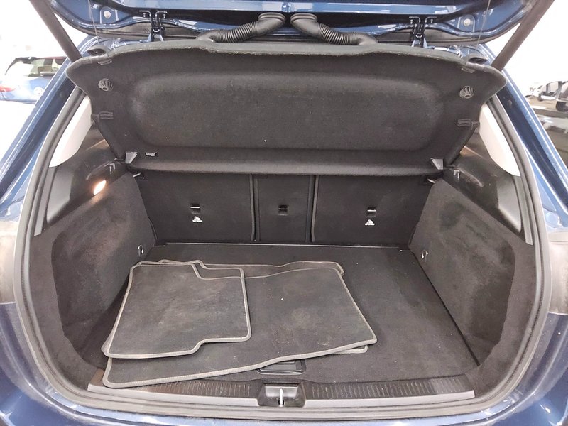 Mercedes-Benz B 200 d automatik • AHK • Full LED — 12