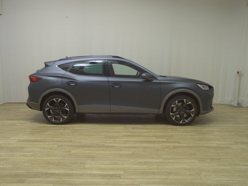 CUPRA Formentor 1.4 e-Hybrid automatik VZ • panorama • AHK