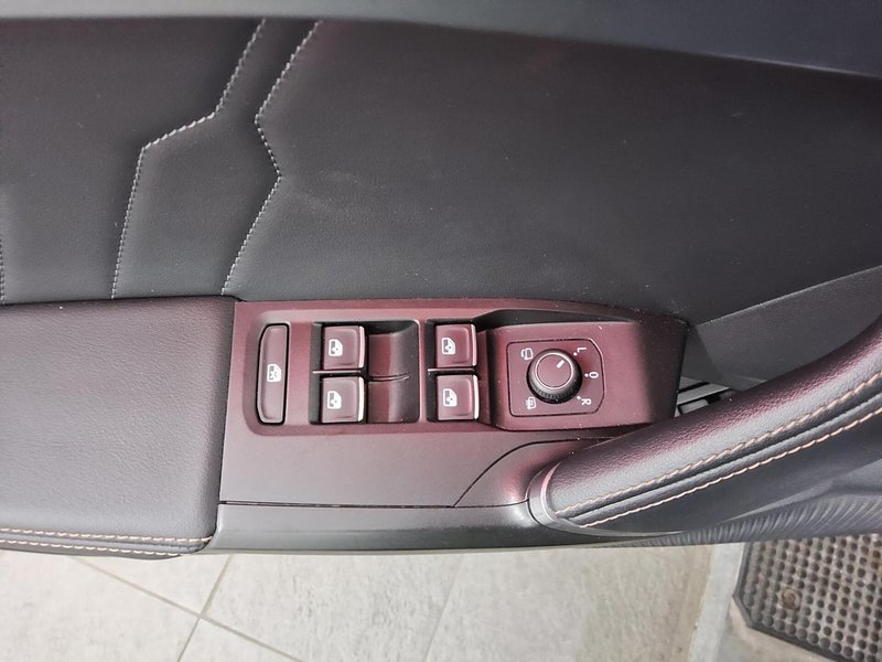 CUPRA Formentor 1.4 e-Hybrid automatik VZ • panorama • AHK — 10