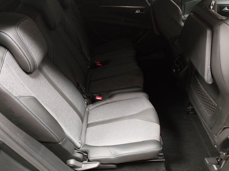 Peugeot 5008 1.5 BlueHDi automatik 130 Allure • Full LED • digitalni instrumenti — 12