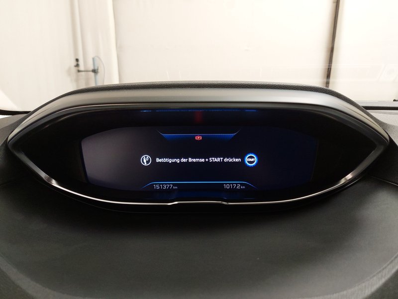 Peugeot 5008 1.5 BlueHDi automatik 130 Allure • Full LED • digitalni instrumenti — 20