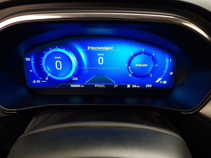 Ford Focus 1.5 EcoBlue Titanium X automatik • LED • digitalni instrumenti — 22