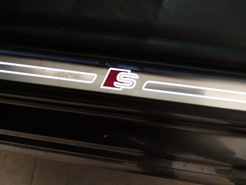Audi A4 Avant 40 TDI S line vc automatik • ACC • Full LED — 15