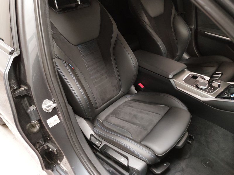 BMW 330e Touring M Sport automatik • ACC • LED — 10