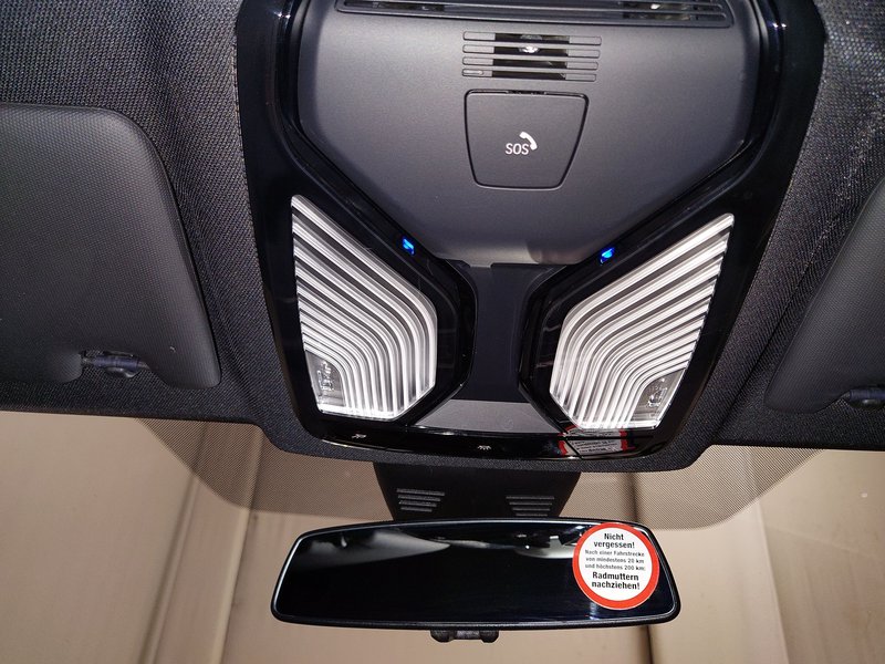 BMW 330e Touring M Sport automatik • ACC • LED — 13