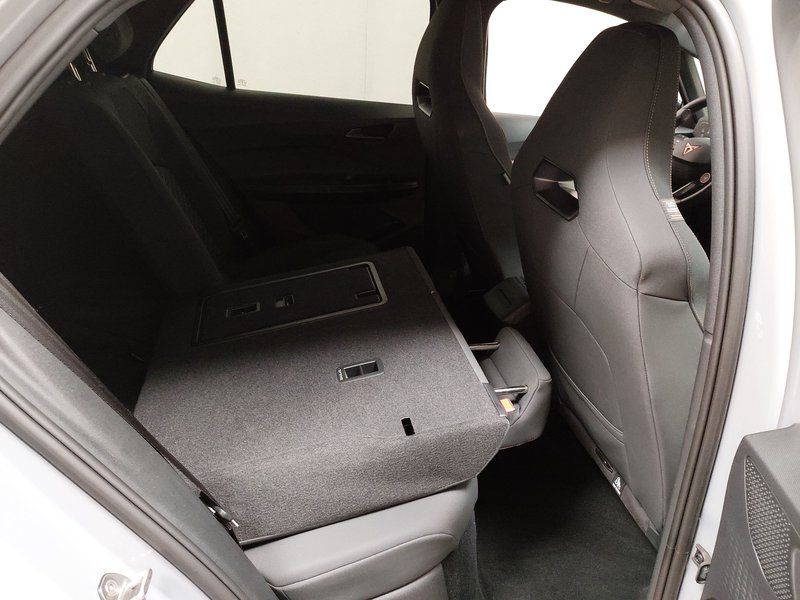 CUPRA Born e-Boost • LED — 11