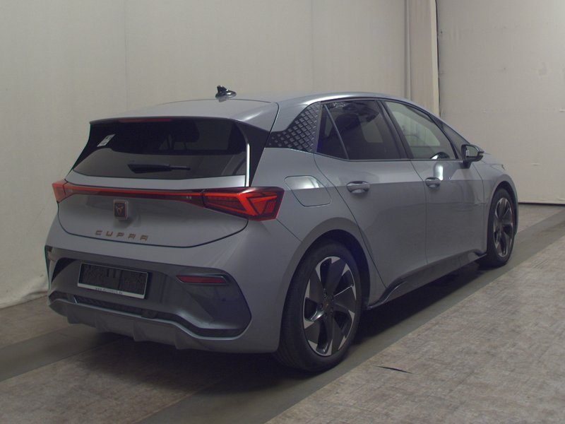 CUPRA Born e-Boost • LED — 4