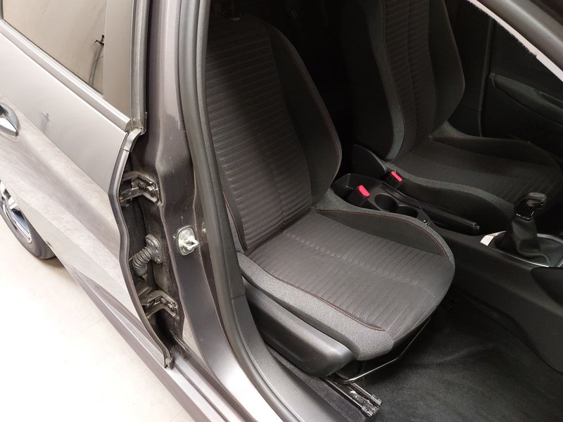 Peugeot 208 1.2 PureTech • 360° kamera • digitalni instrumenti — 10
