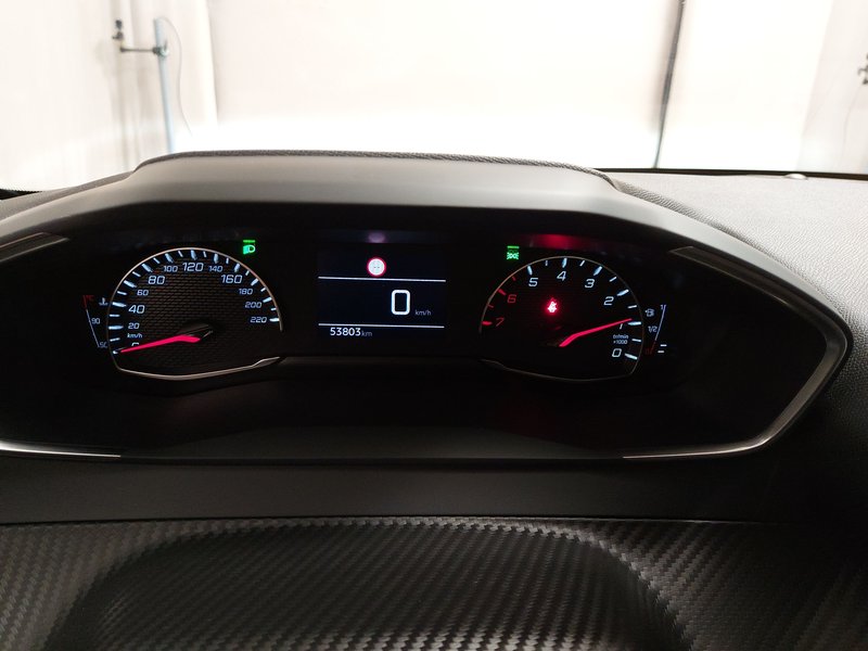 Peugeot 208 1.2 PureTech • 360° kamera • digitalni instrumenti — 21