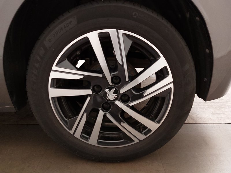Peugeot 208 1.2 PureTech • 360° kamera • digitalni instrumenti — 8