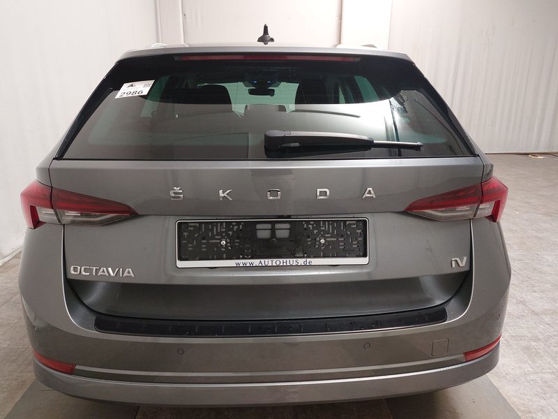 Škoda Octavia Kombi 1.4 TSI iV automatik Style • HUD • Full LED — 14