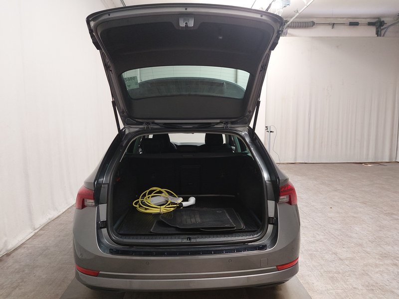 Škoda Octavia Kombi 1.4 TSI iV automatik Style • HUD • Full LED — 16