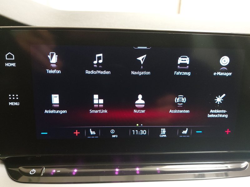 Škoda Octavia Kombi 1.4 TSI iV automatik Style • HUD • Full LED — 19
