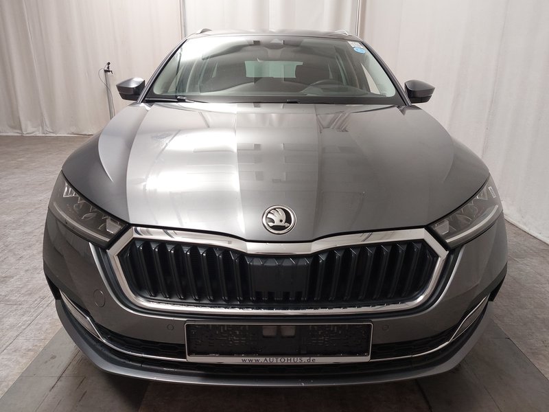 Škoda Octavia Kombi 1.4 TSI iV automatik Style • HUD • Full LED — 9