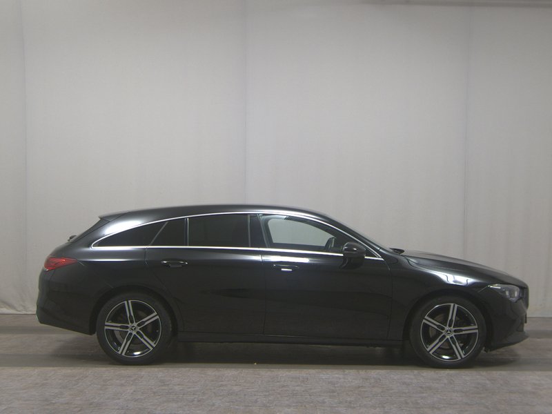 Mercedes-Benz CLA 200 d Shooting Brake automatik Progressive • AHK