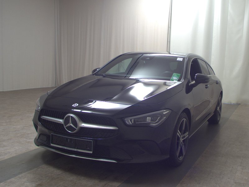 Mercedes-Benz CLA 200 d Shooting Brake automatik Progressive • AHK — 2