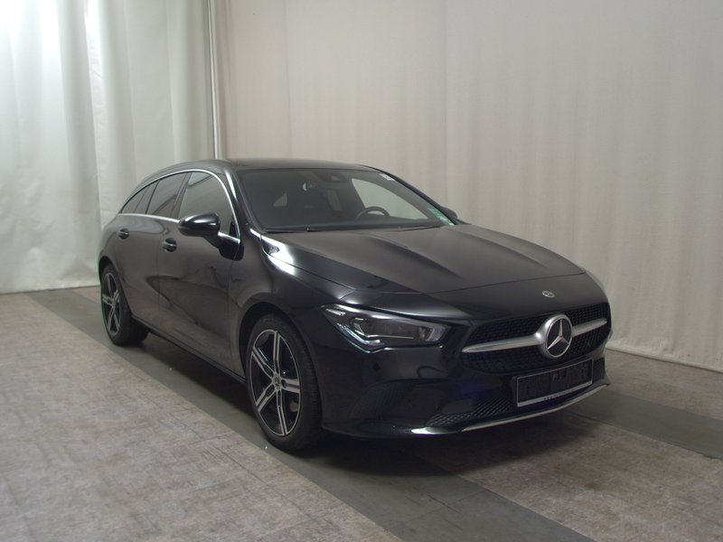 Mercedes-Benz CLA 200 d Shooting Brake automatik Progressive • AHK — 3